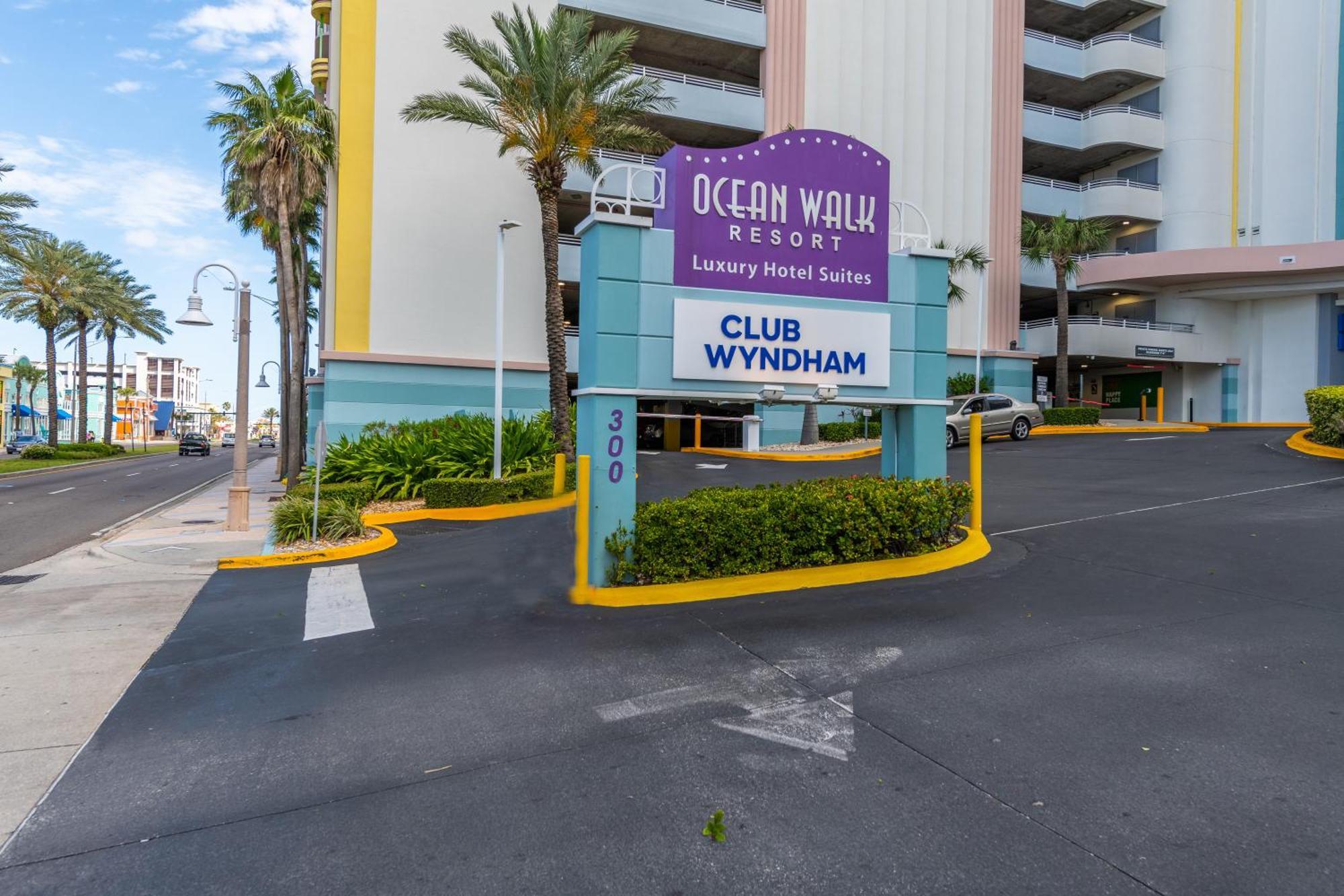 Holiday home 18th Floor 3 Bedroom Private Balcony Ocean Walk Daytona Beach