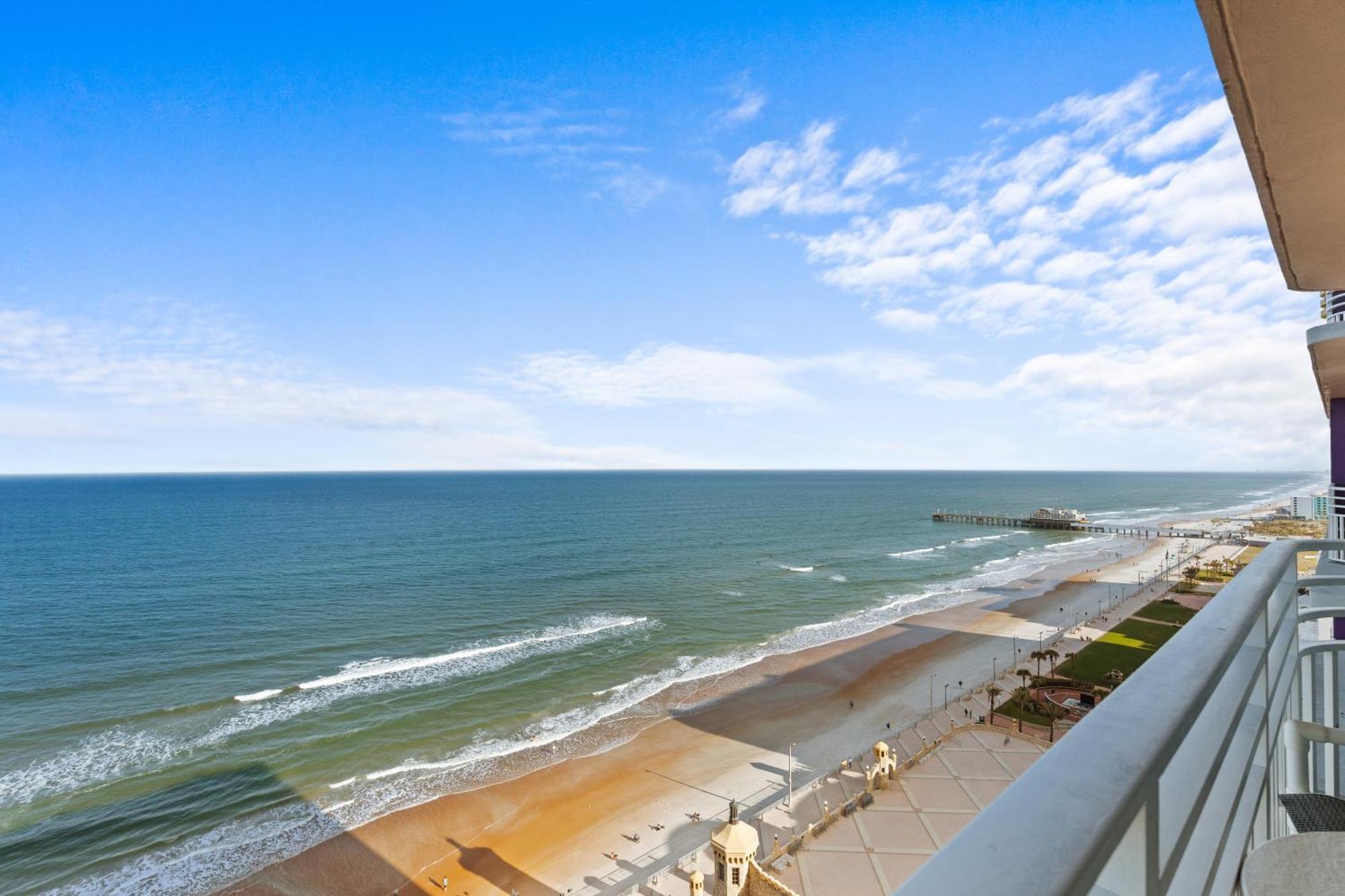 18th Floor 3 Bedroom Private Balcony Ocean Walk *