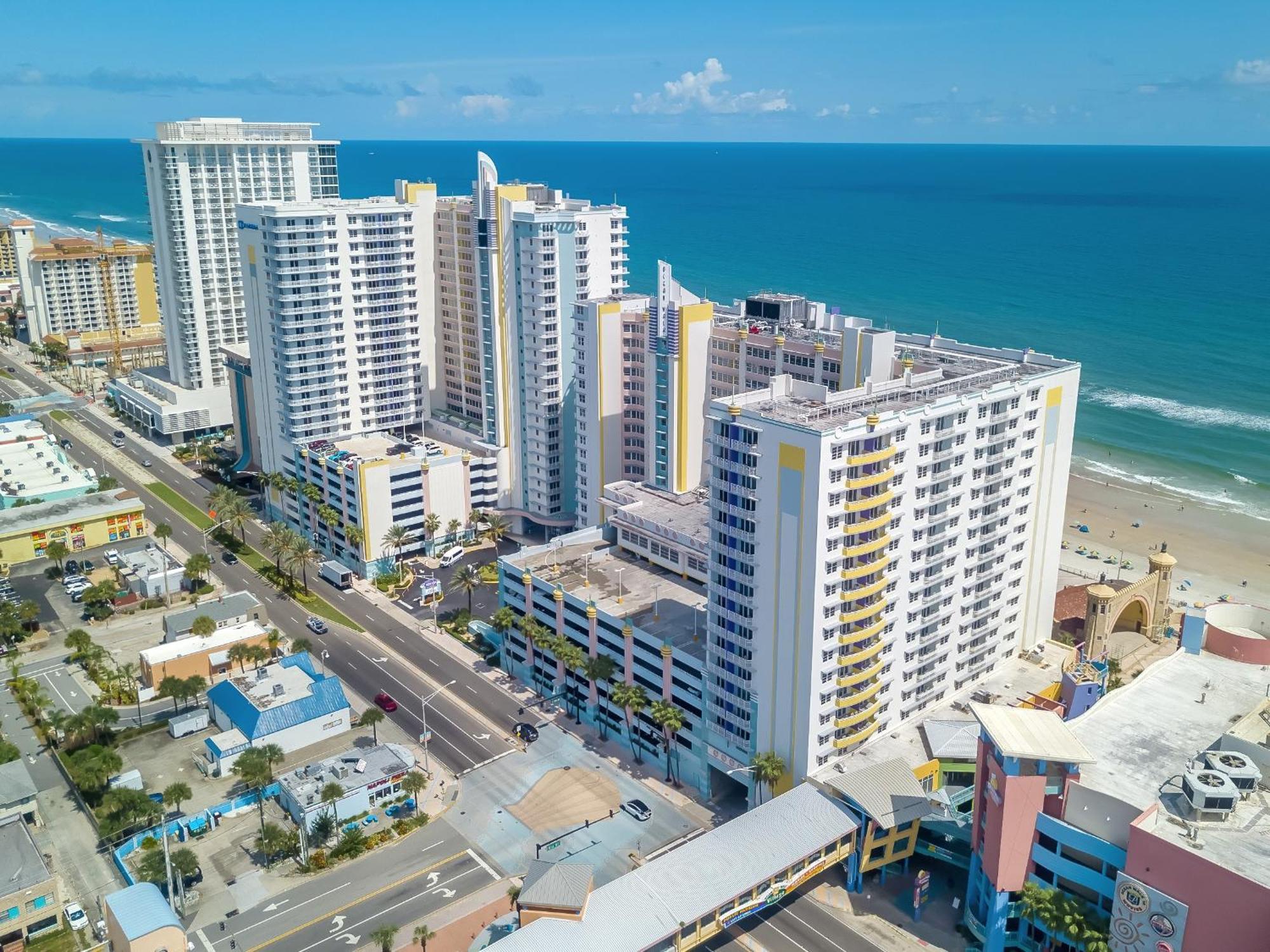 18th Floor 3 Bedroom Private Balcony Ocean Walk Holiday home