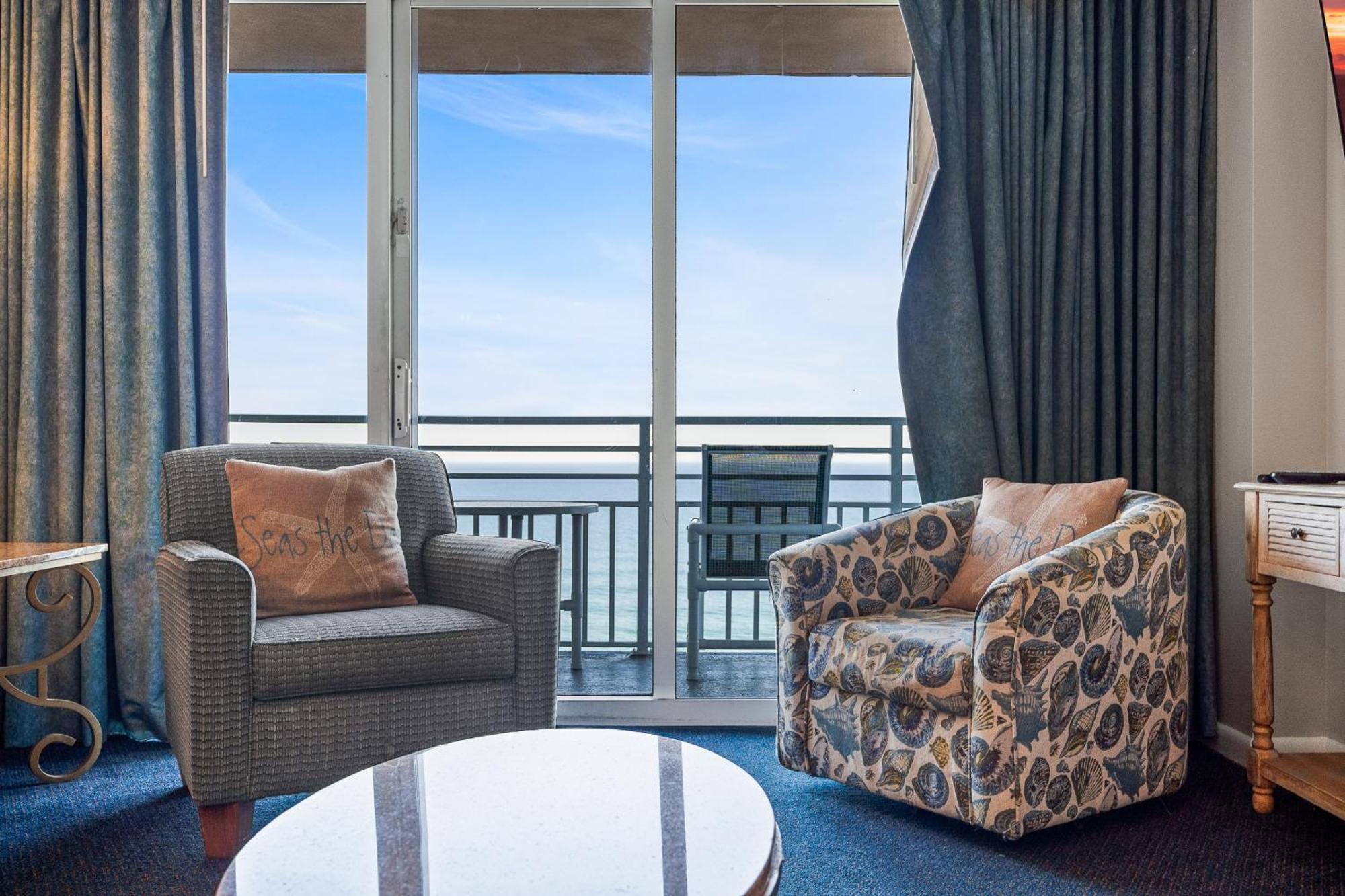 18th Floor 3 Bedroom Private Balcony Ocean Walk *